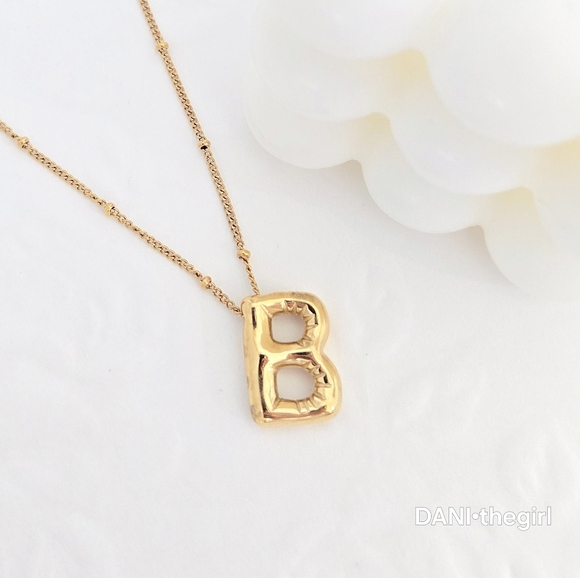 NEW Gold Balloon Letter B Necklace - Picture 2 of 8